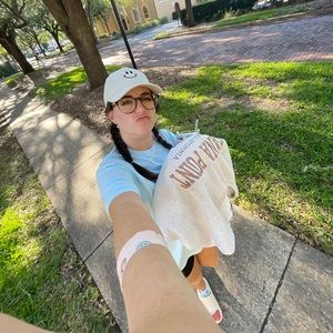 Meet your Posher, Taylor